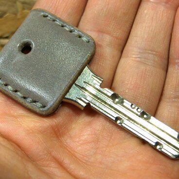 ルガトグレーのキーカバー