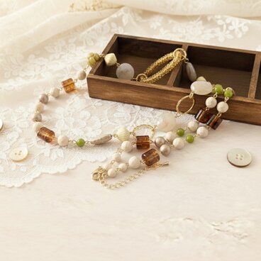 リバーストーンとガラスのアシンメトリーネックレス（N1330）