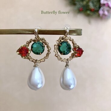 Happy Holidays：ヴィンテージガラスとシェルパールの耳飾り