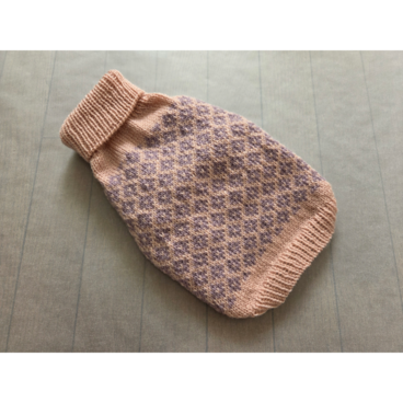 犬服　【受注制作品】【洗濯機ＯＫ】小型犬用編み込みセーター