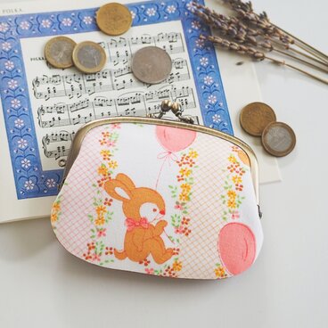 ■ヴィンテージ生地の親子がま口財布【ミニマムサイズ】・ うさぎと風船 オレンジ系■ lucas (vlp-or)