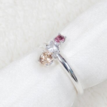 ホワイトサファイアとインペリアルトパーズ、スピネル、SV925の指輪（リングサイズ：10号、天然石、誕生石、ロジウム）