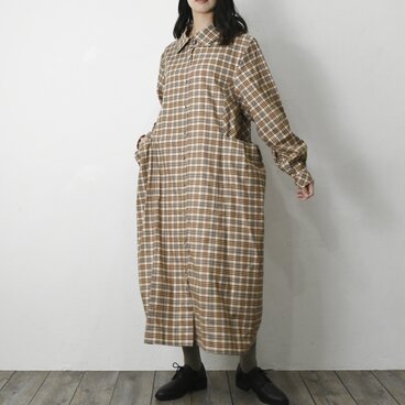 【完全一点物】タックポケットワンピース（ブラウンタータンチェック）