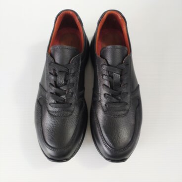 軽量本革スニーカー　カジュアルスニーカー　ビジネススニーカー　ブラックソール仕様