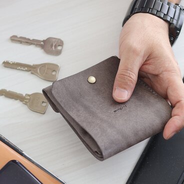 お札が折れない 鍵が入る 薄い財布 LF-038 マルゴー革 ミニ財布 レザーウォレット 小さい財布 軽い財布のコピー