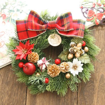 チェックリボンのミニクリスマスリース