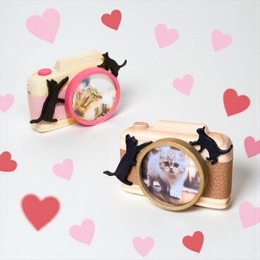 猫とカメラのミニフォトフレーム｜選べる2カラー〈ピンク／ベージュ〉写真印刷・ギフト対応