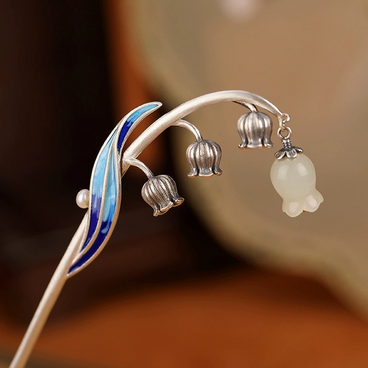 鈴蘭の花のかんざし - 自然の中に咲く本物の鈴蘭を身にまとう　K193