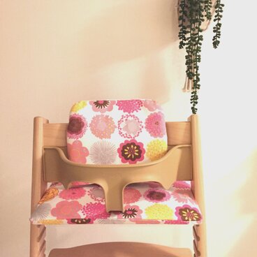 ストッケ トリップトラップ クッション 北欧花柄＊ピンク