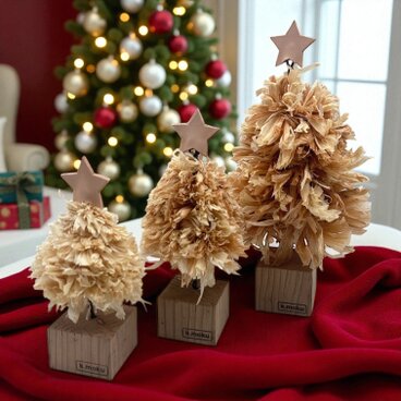 森のアトリエ クリスマスツリー〈かんな屑アート／k.moku〉