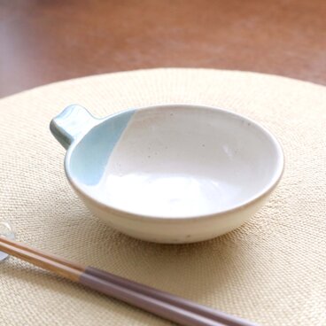 白釉のとんすい 水色のアクセント ＊ １