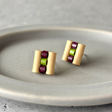 クッキーピアス｜軽い紙のアクセサリー　くすみカラー　上品デザイン　旅行に　イヤリング バナナベージュ　イエロー