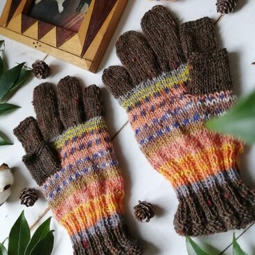 王子様とキツネ〜オパール毛糸のスマホ対応５本指手袋