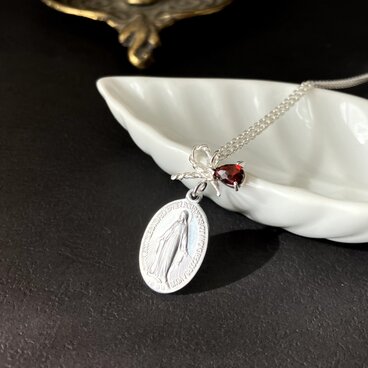 [フランス奇跡のメダイ] necklace - Ribbon garnet