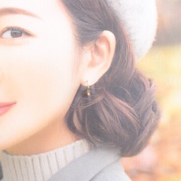 【SALE】c323【ベージュ1つぶ】3mmチェコパールのかわいい極小ピアス（パーツ変更可能）