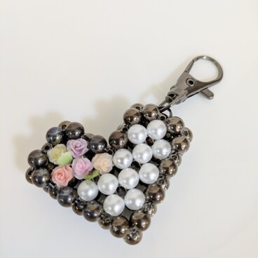 ✿ビーズハートキ—ホルダー☆薔薇×ブラック