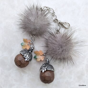 【数量限定】大きなどんぐりのバッグチャーム（ミンクファー付き）