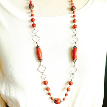 レディースロングネックレス　赤　さんご　ロングライス