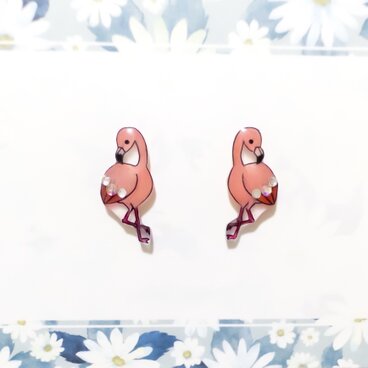 ～小さなピアスシリーズ～フラミンゴのピアス/ノンホールピアス(樹脂イヤリング)