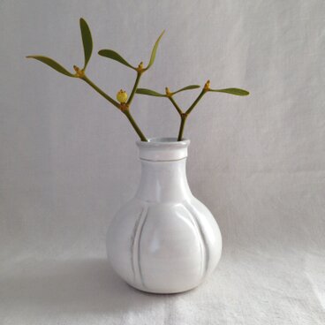 花型花瓶(アンティークホワイト)
