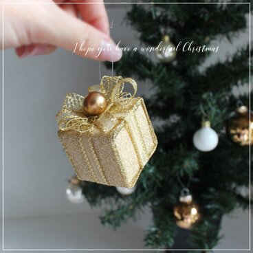 キラキラゴールド　プレゼントボックスのオーナメント　華やか　プレゼントBOX　クリスマス　4個セット　　R&yCH171-1