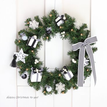 モノトーンクリスマス♪ モノトーンの贈り物 大人シックなクリスマスリース  ゴールドを添えて　R&yCH175
