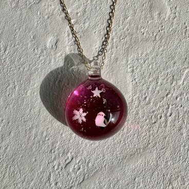 シマエナガと雪の結晶のネックレス