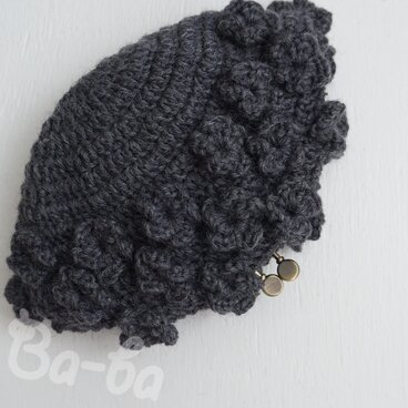 ばあば ❁ ひらひらお花のさらに大きめがま口（harmaa kukka・C1779）