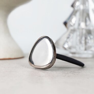 TH86 美濃焼 ハンドペイント 白金(プラチナ）絵付けタイルのヘアゴム【 裏面レザー加工 】 