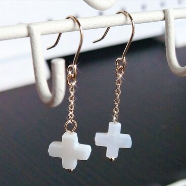 シェルのピアス イヤリング