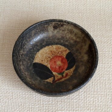 浅鉢 (金銀彩紅椿b)