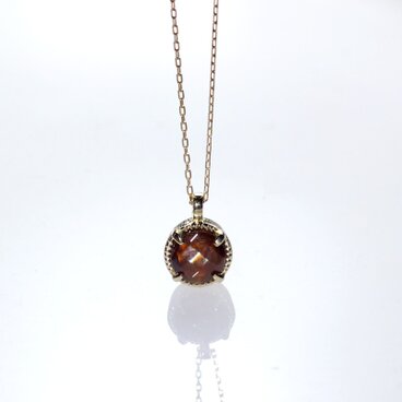 《国産宝石》K18YG レインボーガーネットペンダント 0.92ct　
