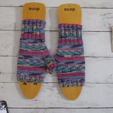 手編みハンドウォーマー  Opal  Holidays 11240