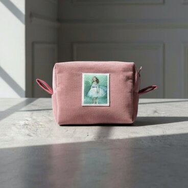 ミニミニポーチ【絵画シリーズ×コーデュロイ・ピンク】上品で大人可愛い/アートのように華やぐ上質スエードポーチ