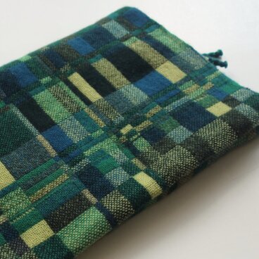 手織りカシミアマフラー・・密林