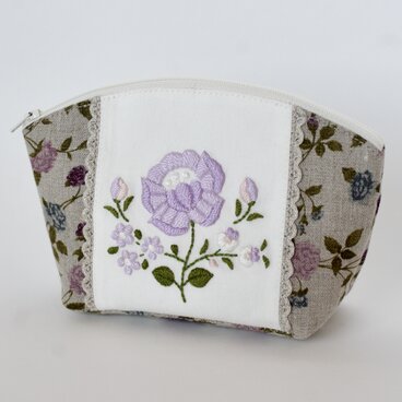 花刺繍ポーチ　紫