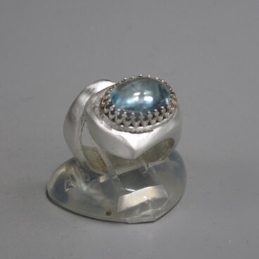 ご存じ、美しい宝石