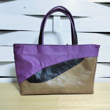 ★10周年感謝セール！1000円OFF　エッジレザートートバッグ