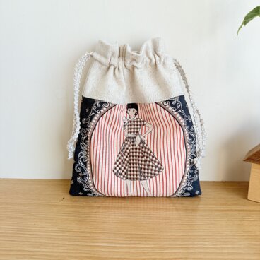 レトロ柄の巾着袋