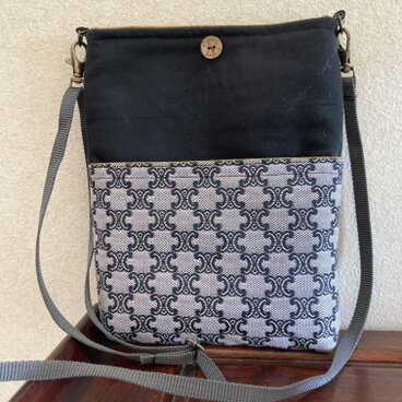 No 411  ポシェット