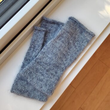 DENIM：モヘアとアルパカのシンプルなハーフミトン