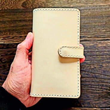 iPhone 17  手帳型ケース