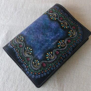 文庫サイズブックカバー 刻印、拭き染め 牛革