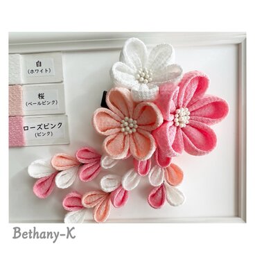 七五三・卒業式に◆大きくて可愛いつまみ細工の髪飾り(下がり付き)◆白×桜×ローズピンク色の自分でもママでも簡単につけられる