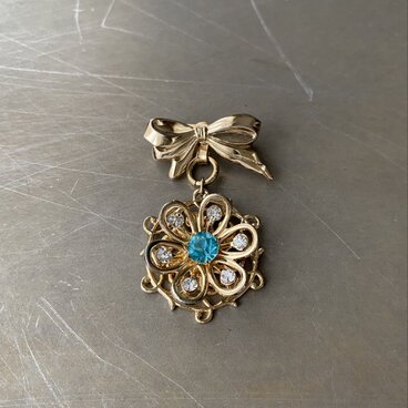 Vintage 60s USA retro botanical flower bijou ribbon brooch