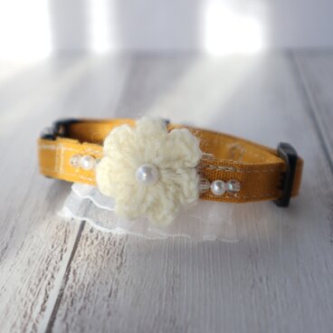 【送料無料】おしゃれ首輪　超小型犬～小型犬用　お花＆パール　からし色　ペット　猫　No.441