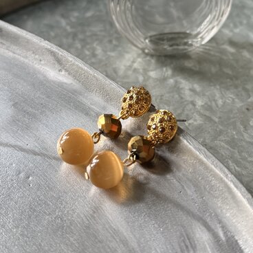 PM57-【 Monet 】モネ・ヴィンテージピアス Yellow Jade Glass Amber Rhinestone