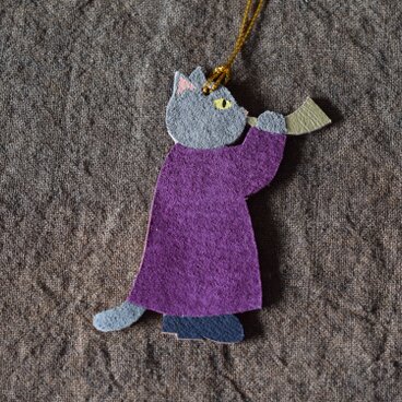 革オーナメント　角笛吹く猫　紫