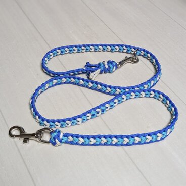 パラコード カフェリード　太めのLoveLove編み　中型～大型犬用(全長１2０ｃｍ)　お揃いの首輪といかがですか