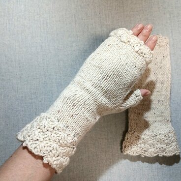 ＊ Frost LaceHand Warmer ＊アンゴラシルク × メリノウールきなりオフホワイト系（女性用M～L）